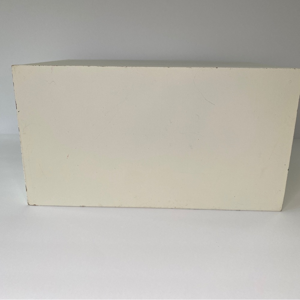 Shabby Chic Wooden Office Desk Organizer in a Lovely Antique Ivory Color. - Picture 5 of 6